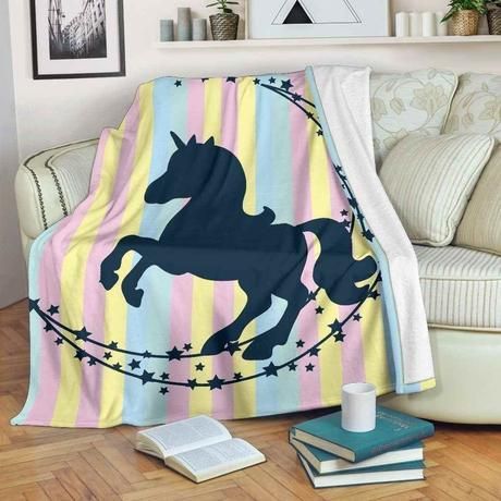 UNICORN COLORFUL FLEECE BLANKET GIFT FOR FAN UNICORN COLORFUL FLEECE BLANKET GIFT FOR FAN