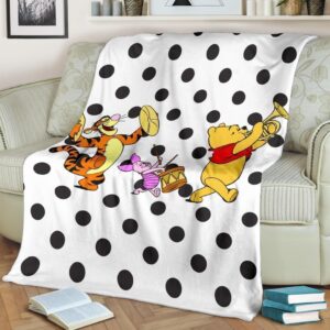 CUTE WINNIE THE POOH FRIEND FLEECE BLANKET GIFT FOR FAN
