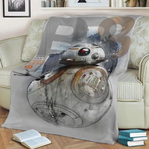 RESISTANCE HERO DROID FLEECE BLANKET GIFT FOR FAN RESISTANCE HERO DROID FLEECE BLANKET GIFT FOR FAN
