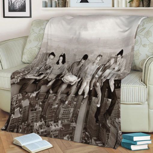 FRIENDS MANHATTAN SKYLINE FLEECE BLANKET GIFT FOR FAN FRIENDS MANHATTAN SKYLINE FLEECE BLANKET GIFT FOR FAN