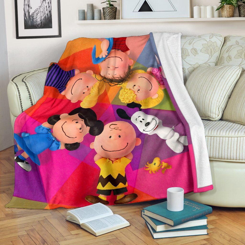 CHARLIE BROWN AND SNOOPY FAMILY AND WOODSTOCK FLEECE BLANKET CHARLIE BROWN AND SNOOPY FAMILY AND WOODSTOCK FLEECE BLANKET
