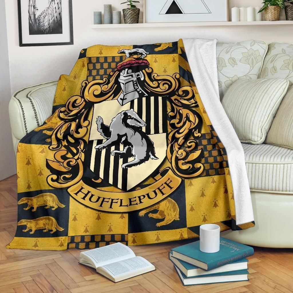 HARRY POTTER HUFFLEPUFF HOUSE FLEECE BLANKET GIFT FOR FAN HARRY POTTER HUFFLEPUFF HOUSE FLEECE BLANKET GIFT FOR FAN