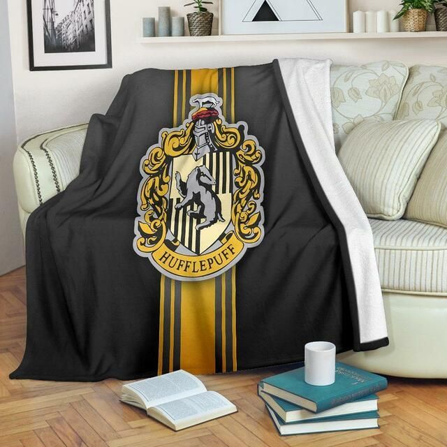 HUFFLEPUFF HOUSE HARRY POTTER FLEECE BLANKET GIFT FOR FAN HUFFLEPUFF HOUSE HARRY POTTER FLEECE BLANKET GIFT FOR FAN