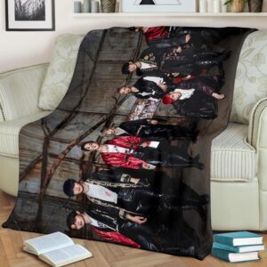 STRAY KIDS FLEECE BLANKET GIFT FOR FAN
