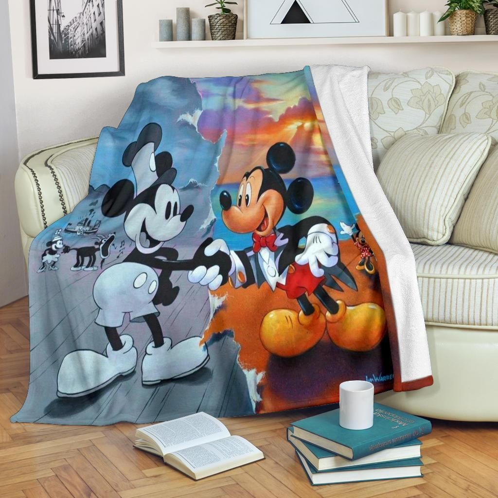 ORIGINAL & CURRENT MICKEY MOUSE DISNEY FLEECE BLANKET GIFT FOR FAN ORIGINAL & CURRENT MICKEY MOUSE DISNEY FLEECE BLANKET GIFT FOR FAN