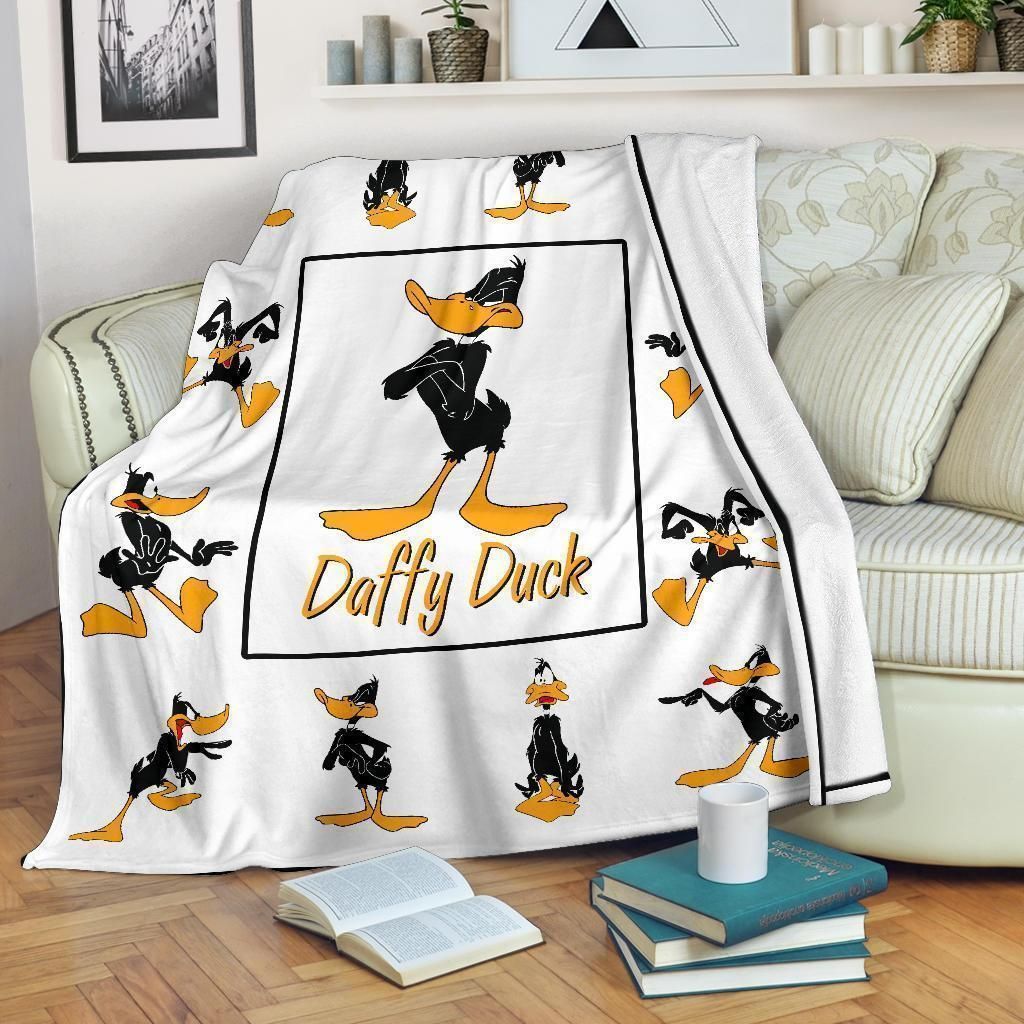 DAFFY DUCK LOONEY TUNES CARTOON FLEECE BLANKET GIFT FOR FAN DAFFY DUCK LOONEY TUNES CARTOON FLEECE BLANKET GIFT FOR FAN