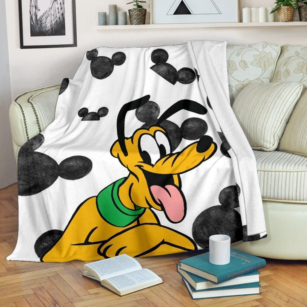 CUTE PLUTO DISNEY FLEECE BLANKET GIFT FOR FAN CUTE PLUTO DISNEY FLEECE BLANKET GIFT FOR FAN