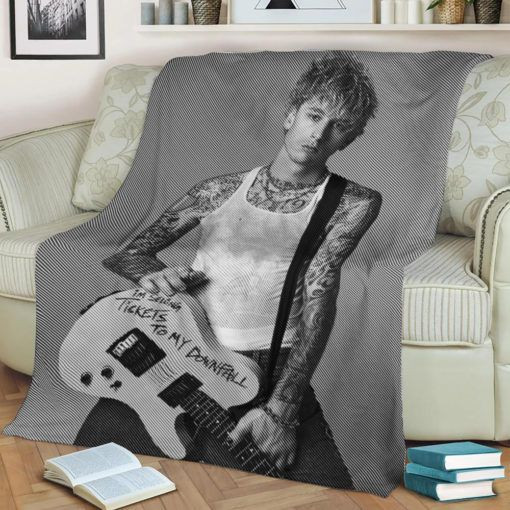 GUN KELLY BEST SELLER FLEECE BLANKET GIFT FOR FAN GUN KELLY BEST SELLER FLEECE BLANKET GIFT FOR FAN