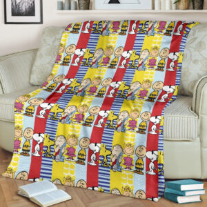 SNOOPY AND CHARLIE BROWN AND PEANUTS FLEECE BLANKET GIFT FOR FAN