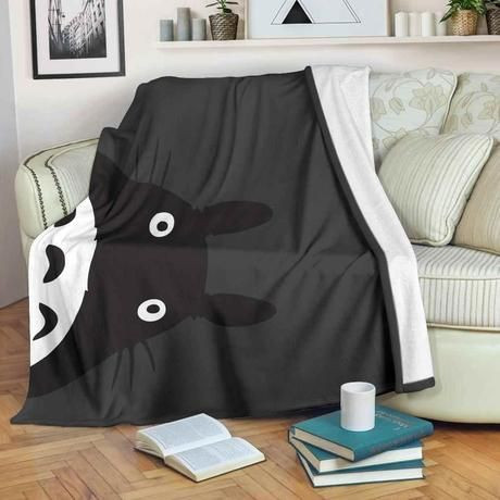 MY NEIGHBOURS TOTORO BESTSELLER FLEECE BLANKET GIFT FOR FAN MY NEIGHBOURS TOTORO BESTSELLER FLEECE BLANKET GIFT FOR FAN