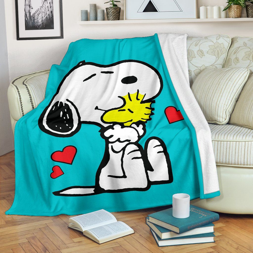 TURQUOISE SNOOPY HUG WOODSTOCK FLEECE BLANKET TURQUOISE SNOOPY HUG WOODSTOCK FLEECE BLANKET
