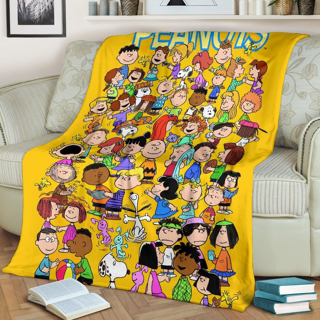 SNOOPY AND CHARLIE BROWN AND PEANUTS WITH FRIENDS FLEECE BLANKET GIFT FOR FAN SNOOPY AND CHARLIE BROWN AND PEANUTS WITH FRIENDS FLEECE BLANKET GIFT FOR FAN