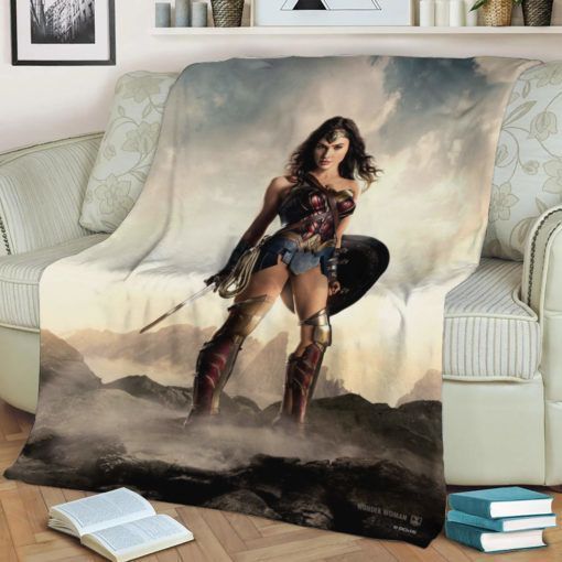 WONDER WOMAN DC FLEECE BLANKET GIFT FOR FAN WONDER WOMAN DC FLEECE BLANKET GIFT FOR FAN
