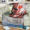 Attack On Titan Enormous Statue Colossal Titan Sherpa Blanket