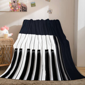 Black and White Blanket 818
