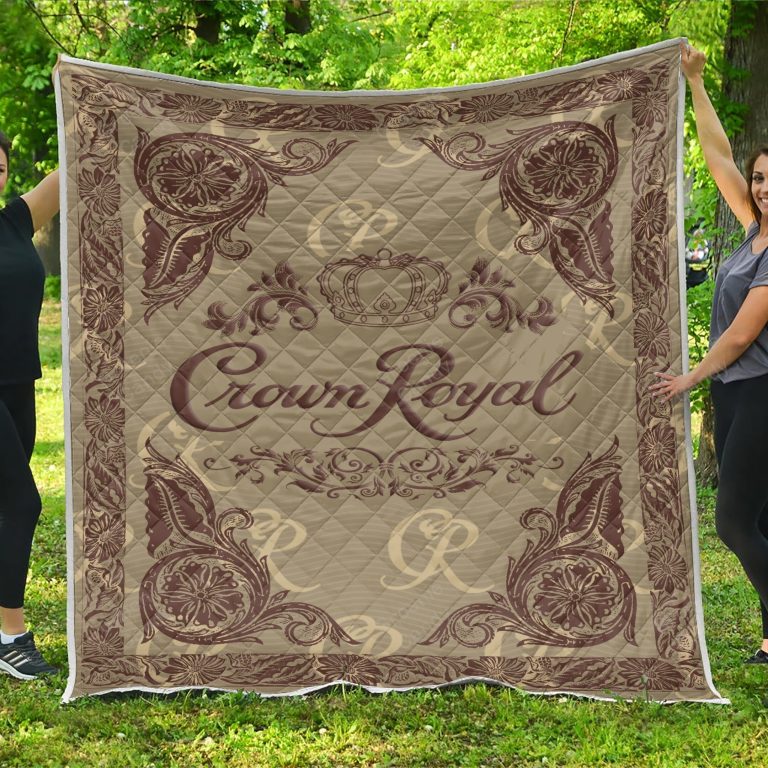 Crown-Royal-Vanilla-Whisky-Blanket-Quilt-1