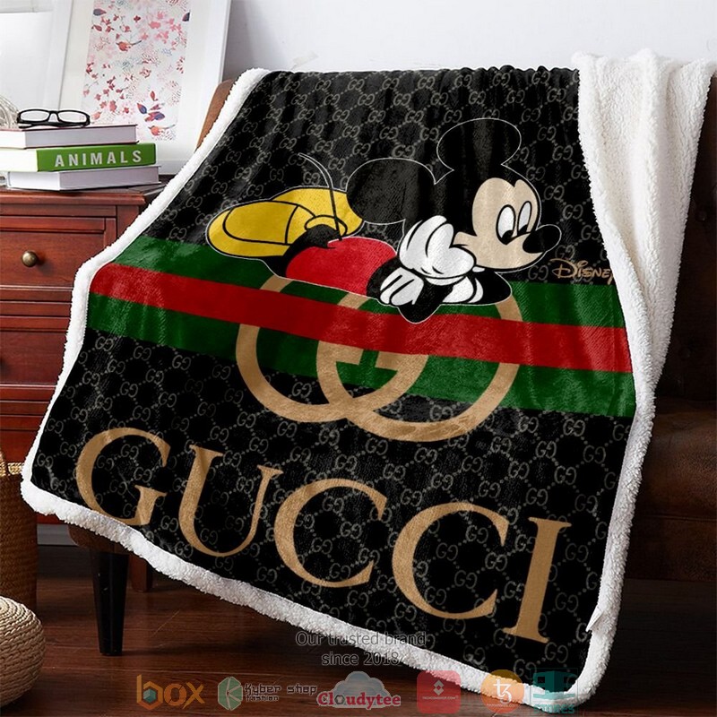 Gucci Mickey Mouse Hive Pattern Black Fleece Blanket Gucci Mickey Mouse Hive Pattern Black Fleece Blanket