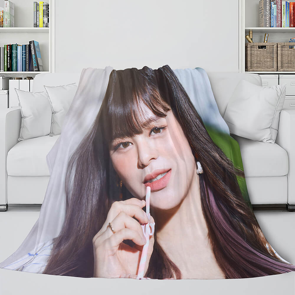 JYP Ent Twice 10th Taste of Love Album Blanket 706 JYP Ent Twice 10th Taste of Love Album Blanket 706