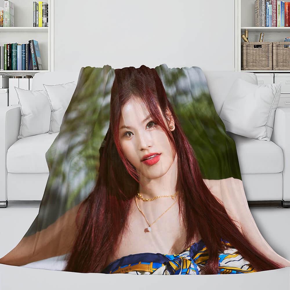 JYP Ent Twice 10th Taste of Love Album Blanket 607 JYP Ent Twice 10th Taste of Love Album Blanket 607