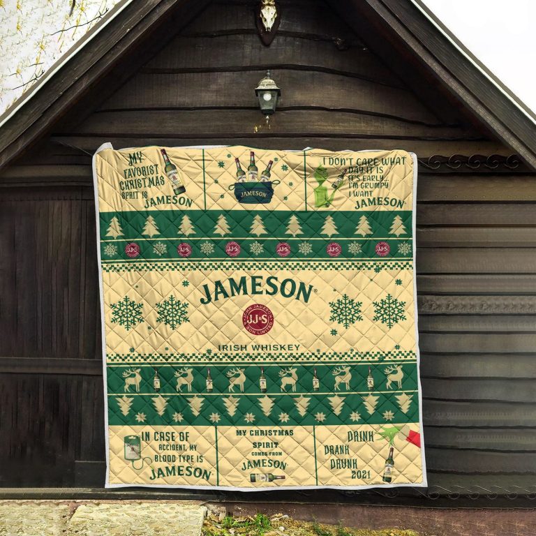 Jameson-Irish-Whiskey-Grinch-Christmas-Blanket-Quilt-1