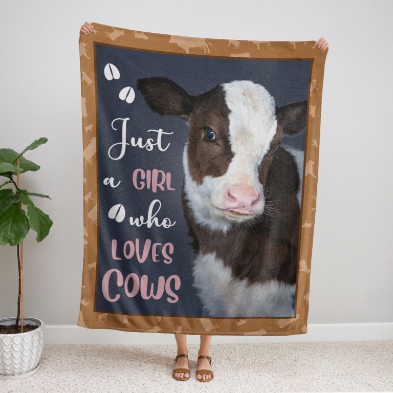 Just-A-Girl-Who-Loves-Cows-Blanket-1