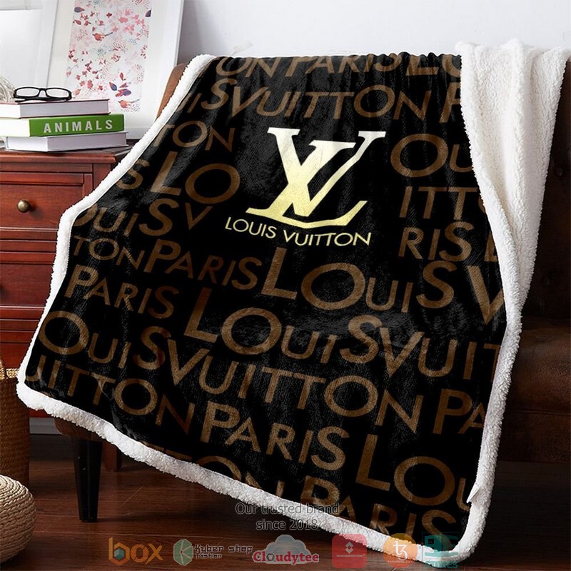 Louis Vuitton Gold Logo Brown Letters Pattern Fleece Blanket Louis Vuitton Gold Logo Brown Letters Pattern Fleece Blanket