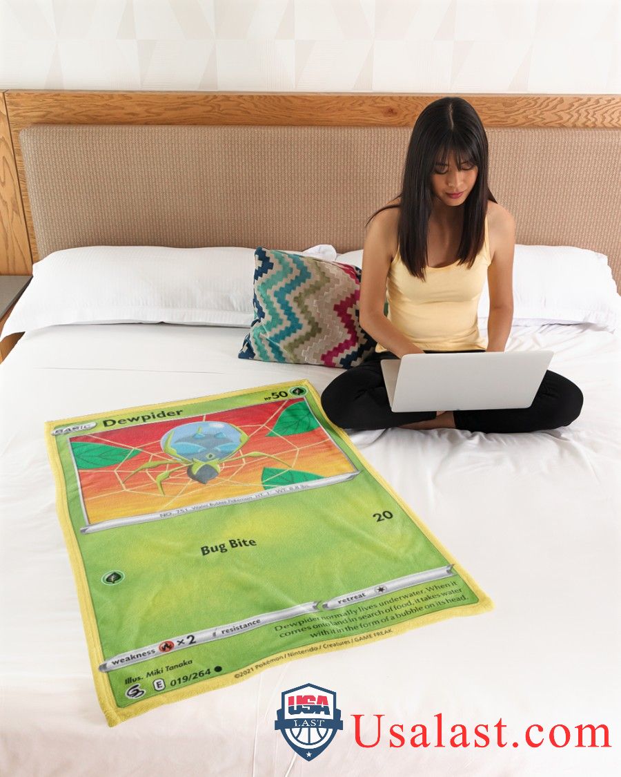 Pokemon-Dewpider-Fusion-Strike-Blanket-3