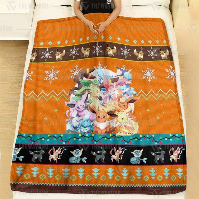 Pokemon-Eevee-And-Eeveelutions-Blanket-1-1