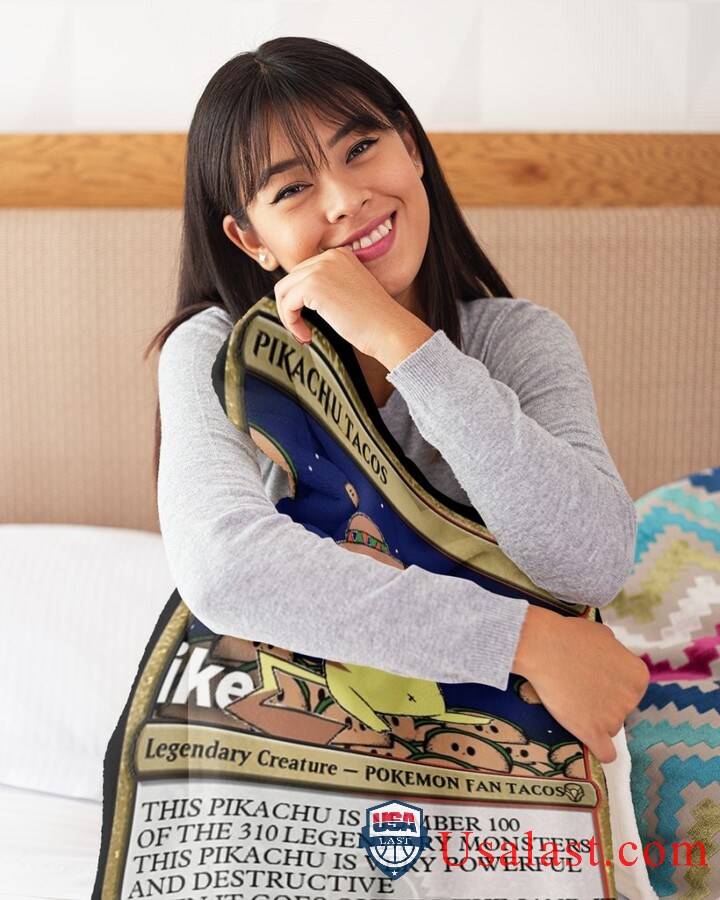 Pokemon-Pikachu-Tacos-Fleece-Blanket-2