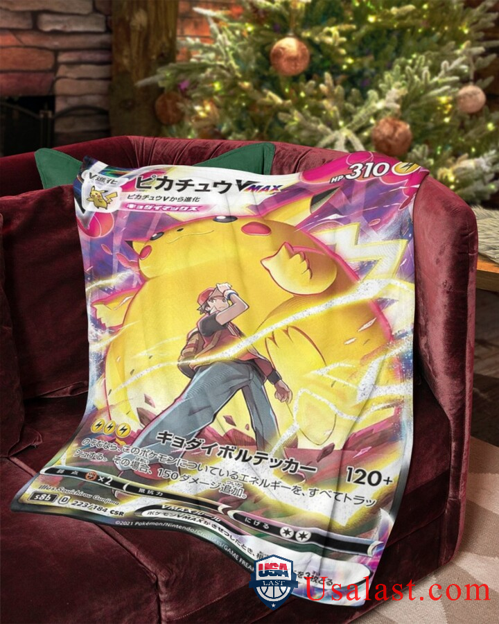 Pokemon-Pikachu-Vmax-With-Trainers-Fleece-Blanket-1