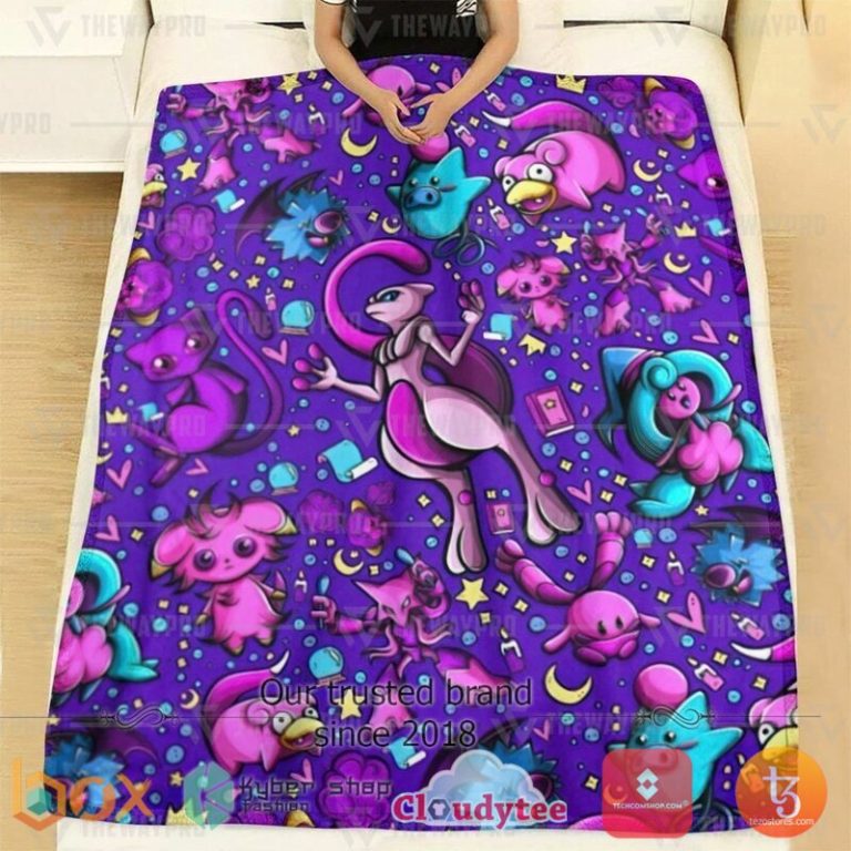 Pokemon-Psychic-Version-2-Featuring-Mewtwo-Blanket-1