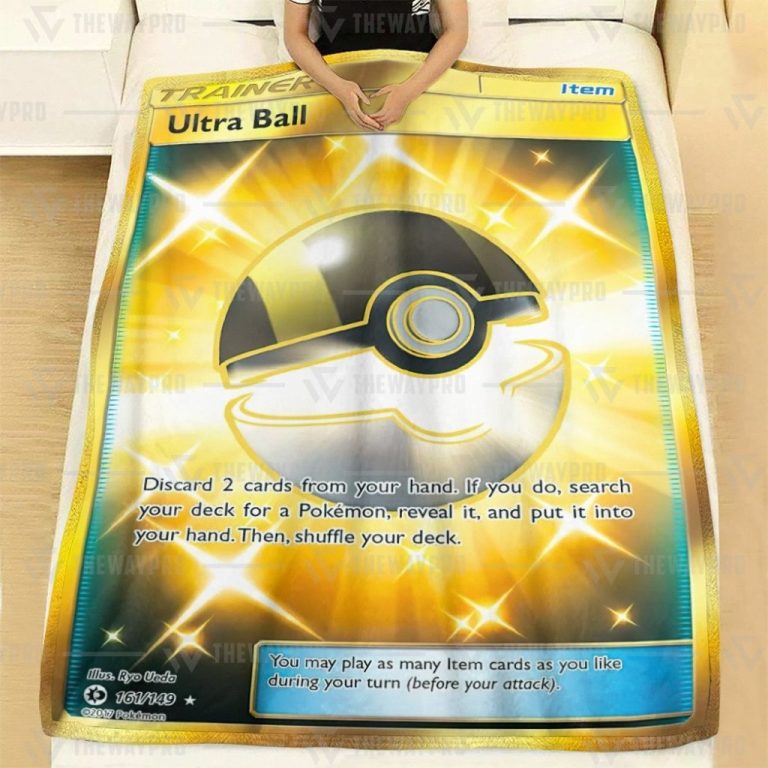 Pokemon-Ultra-Ball-Trainer-Blanket-1