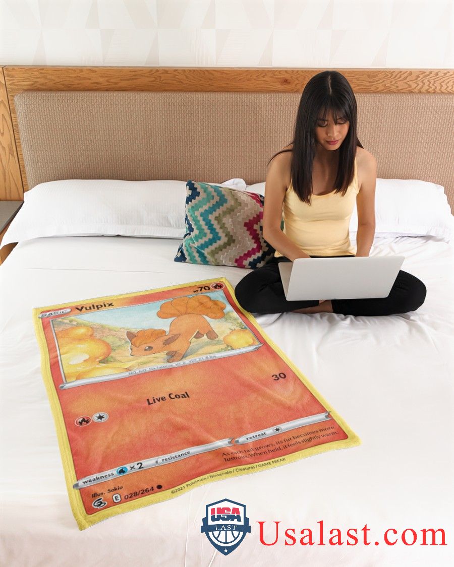 Pokemon-Vulpix-Live-Coal-Fusion-Strike-Blanket-3