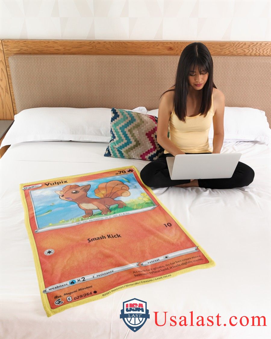 Pokemon-Vulpix-Smash-Kick-Fusion-Strike-Blanket-3