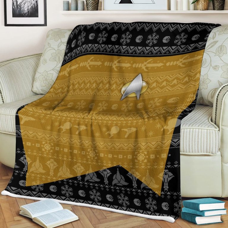 Star-Trek-The-Next-Generation-1987-Yellow-Blanket-Limited-Edition-2